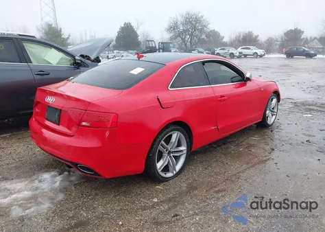 2010 Audi S5 4.2 Premium Plus z USA, uszkodzony, nr VIN WAUVVAFR3AA019590